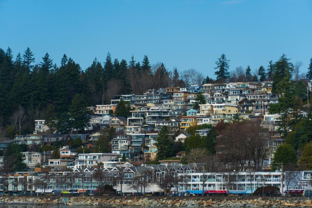 Homes on the White Rock hillside above the waterfront